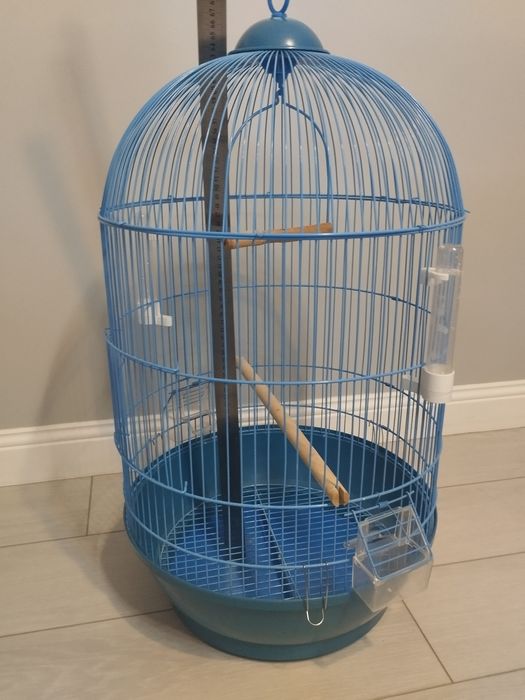 Клеткка для средних и крупных птиц.