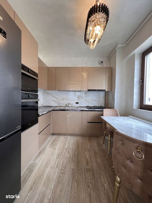 Direct proprietar 3 camere mobilat utilat 113 mp + 1 parcare subterană