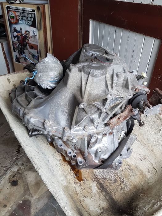 Продавам Двигател, турбина ск.кутия и съединител за Toyota Avensis T25