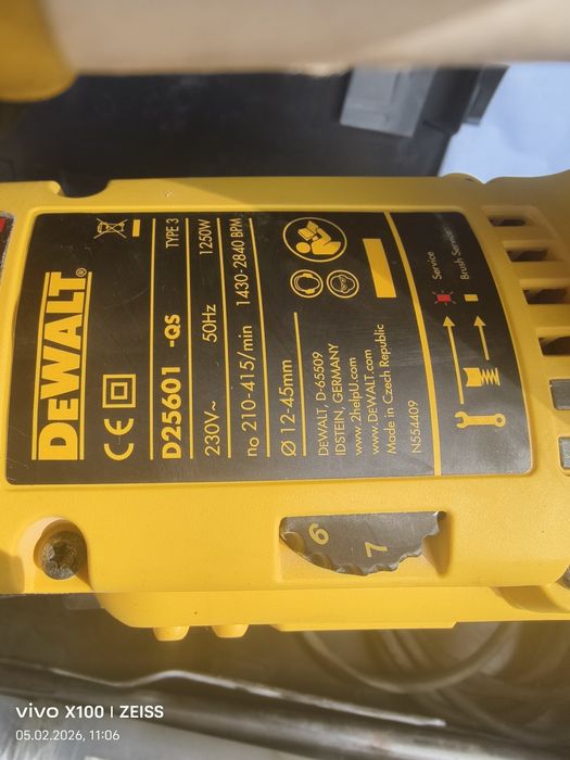 Продам перфоратор  DeWalt  d25601 qs