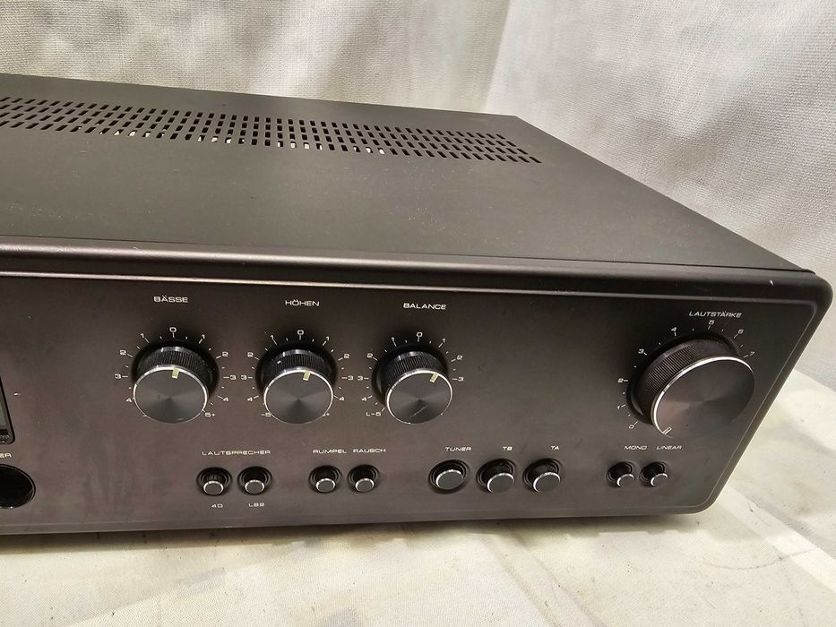 Universum 6000 vintage HIFI 300w consum