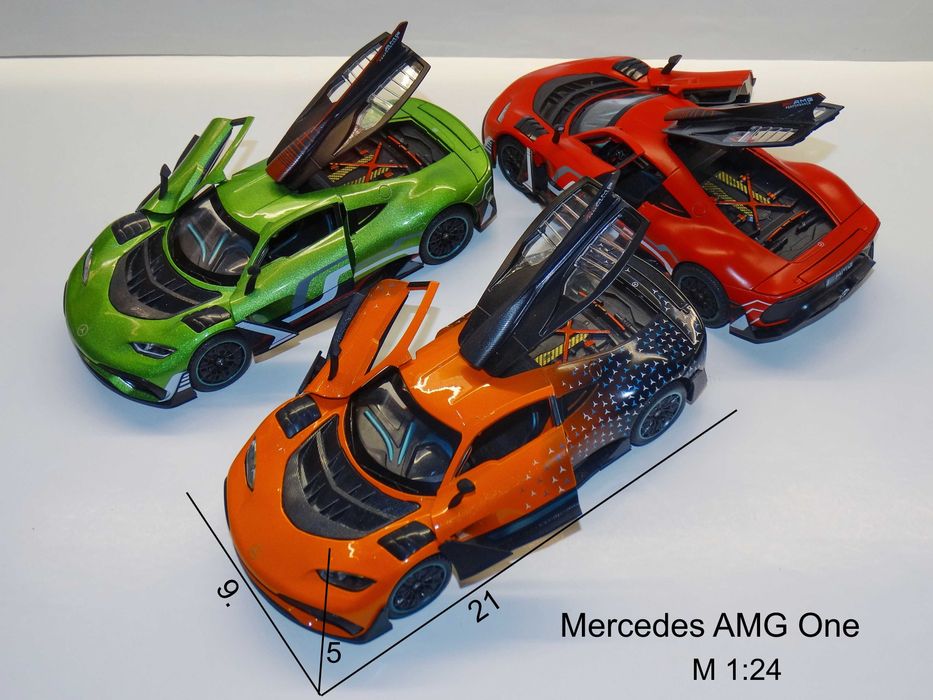 Нови метални колички с отваряеми врати и звук.