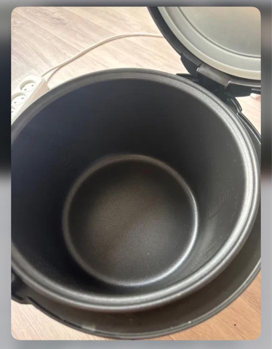 Мультиварка Polaris PMC 0509AD