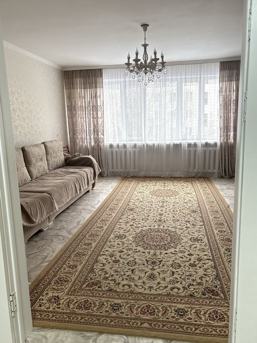 Сдаю 3 комнатную квартиру