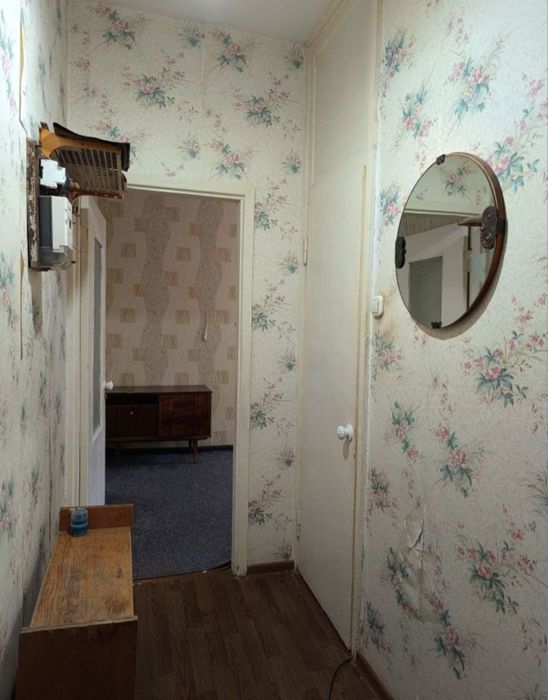 Срочно Чиланзар 8 ориентир ЗАГС Продается 2- комнатная  Разделка