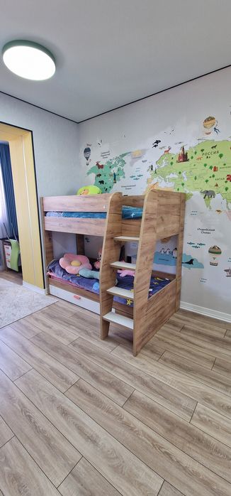 Продам двухъярусную кровать