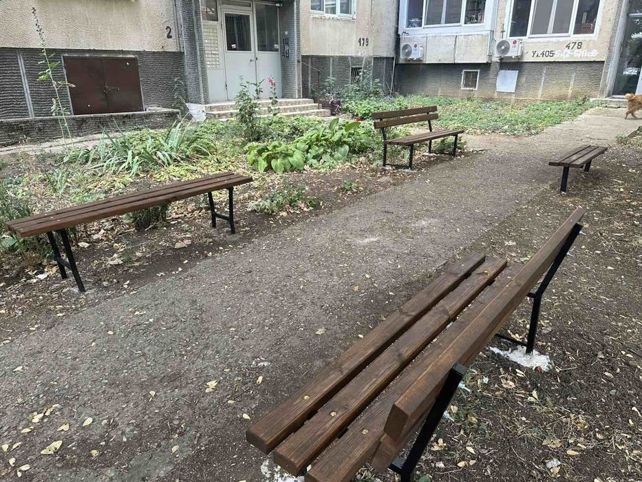 Метално дървени пейки