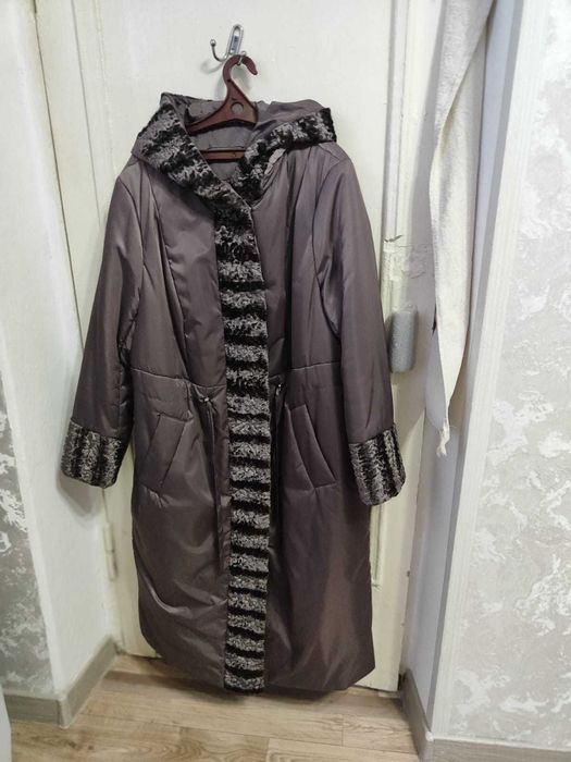 Отдам за шоколадку зимние вещи