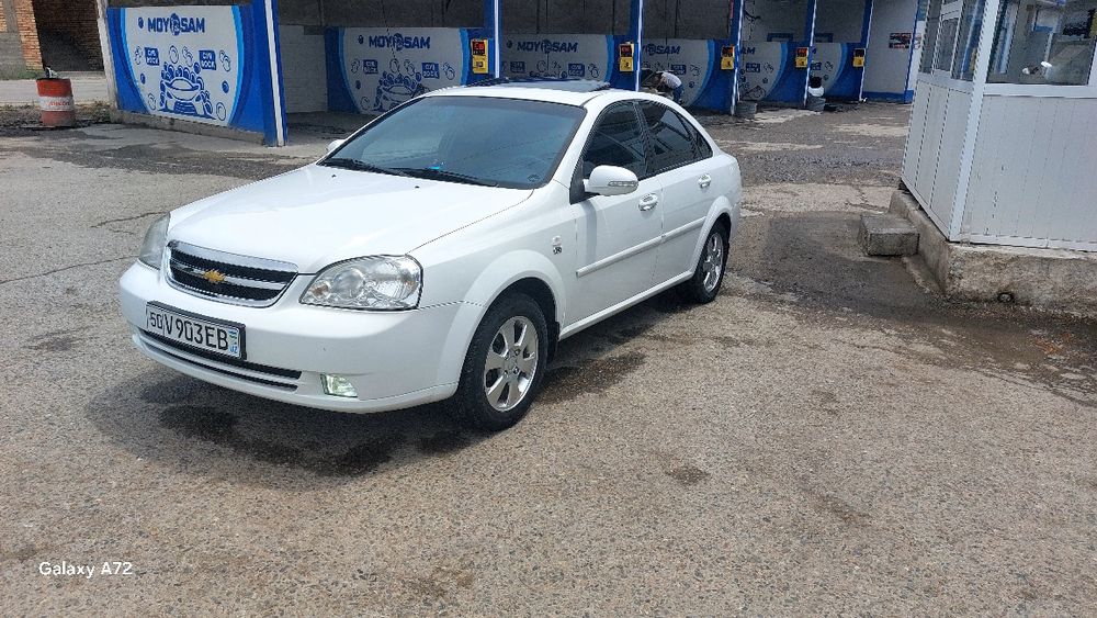 Срочно сотилади  1.8 Ласети