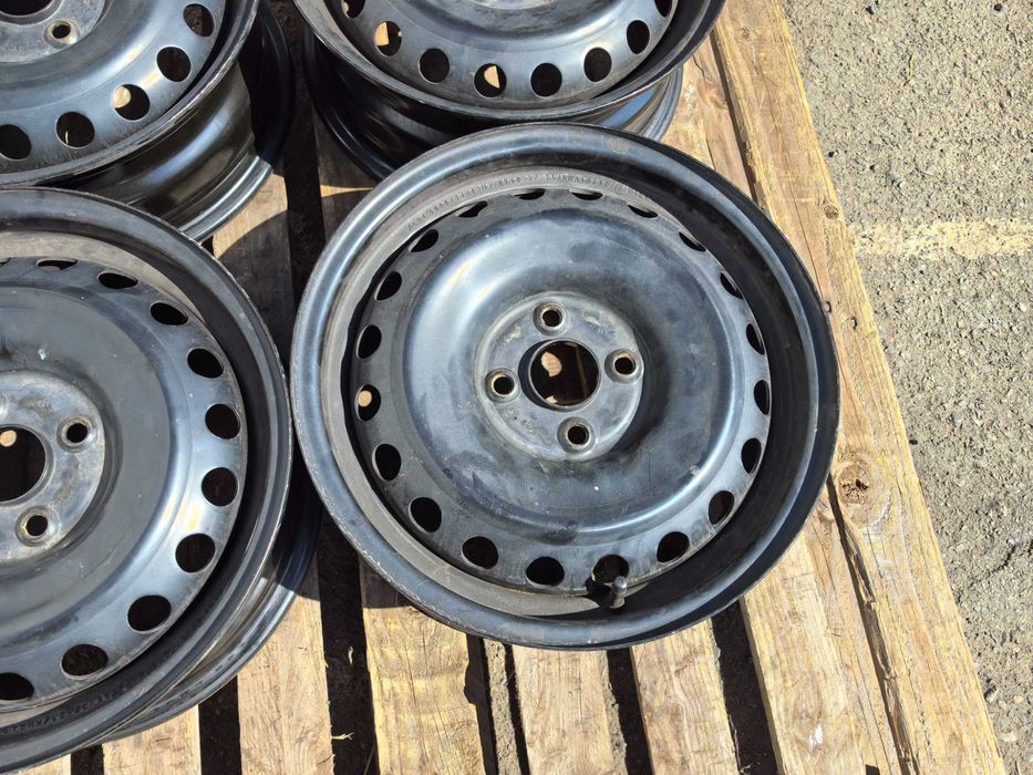 15 цола 4 х 100 мм Хюндай / Кия / Мазда / Тойота - 6 Инча / ЕТ 46