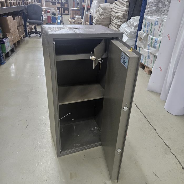 Сейф металлический