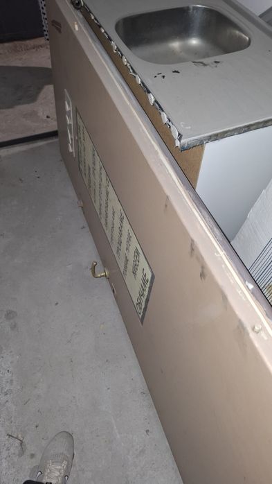 Желязна врата без каса