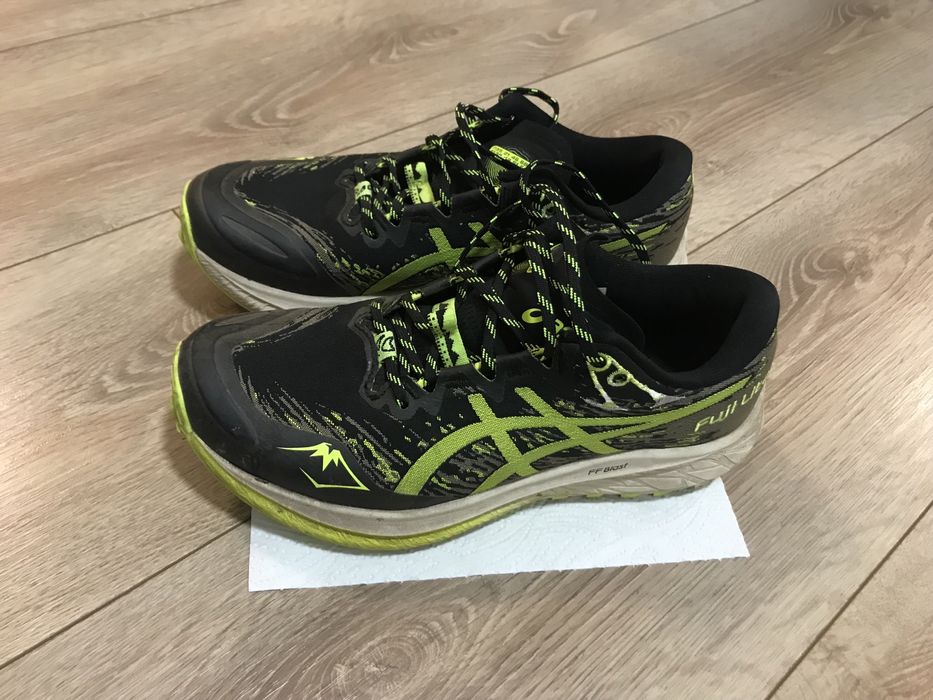 Asics nr 40 (noi)