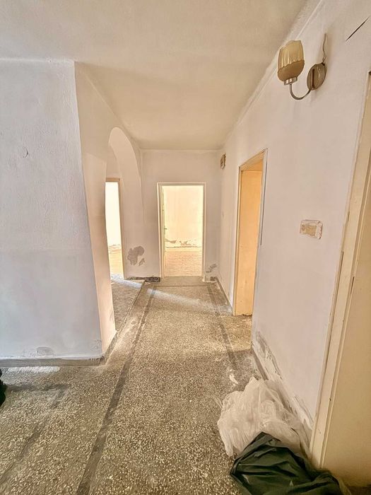 Етаж от къща с два офиса и топ локация – Център