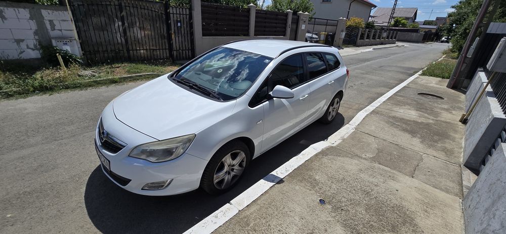 OPEL Astra 2011 — imagine 2