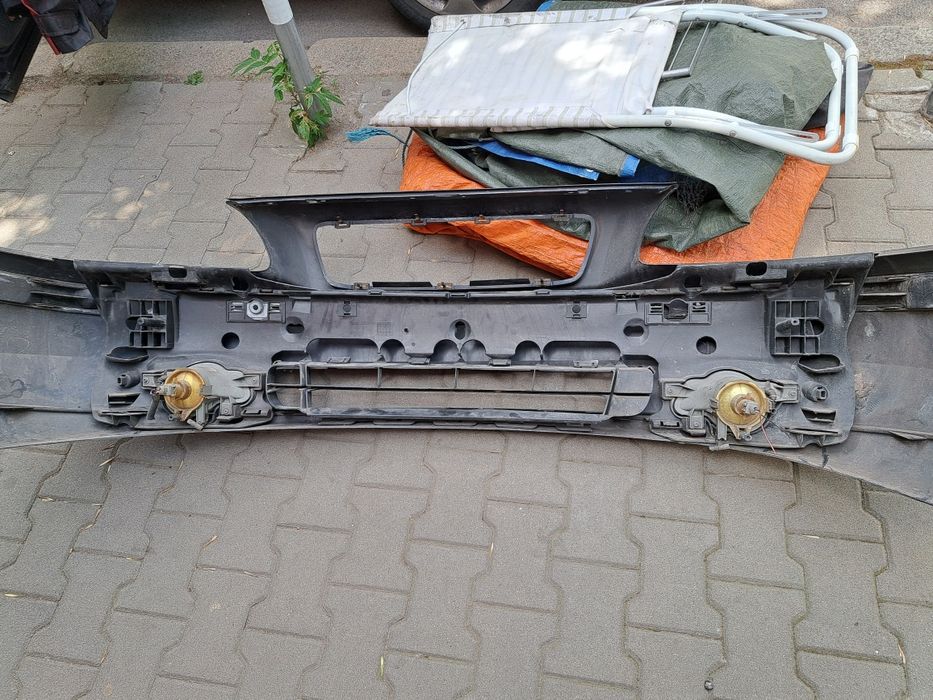 Оригинални предни Брони Volvo /V50/V70