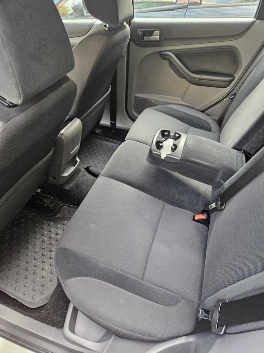 Ford Focus 2 Ghia 2009 2.0 Benzina