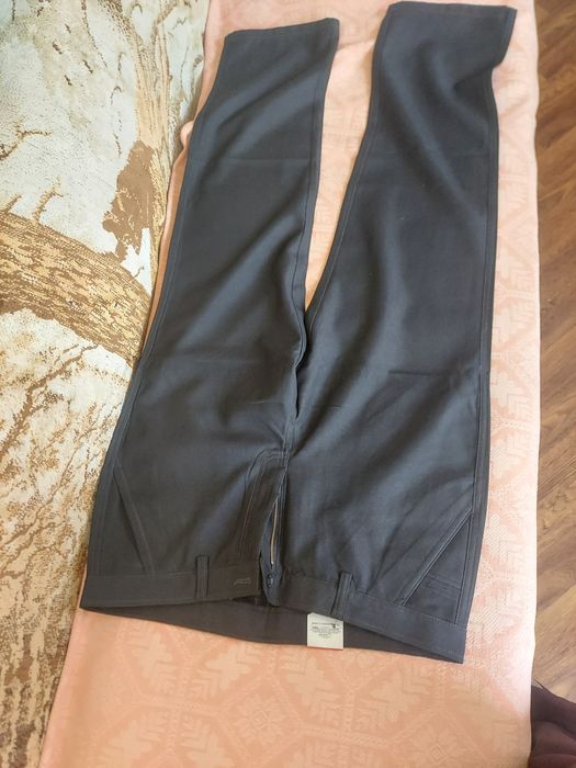 Мужские брюки новые