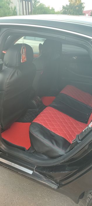 Продам Ауди А6С5 двигатель 1.8 год выпуска 2000