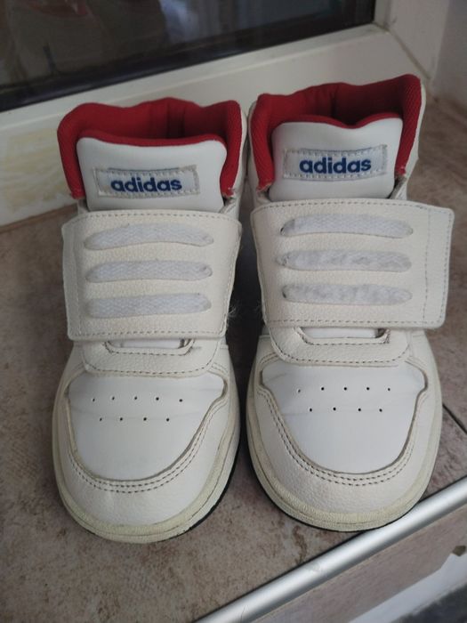 Оригинални детски кецове Adidas