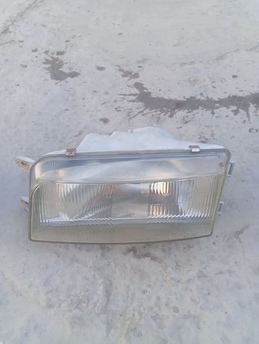 Фара Митсубиси спец вагон