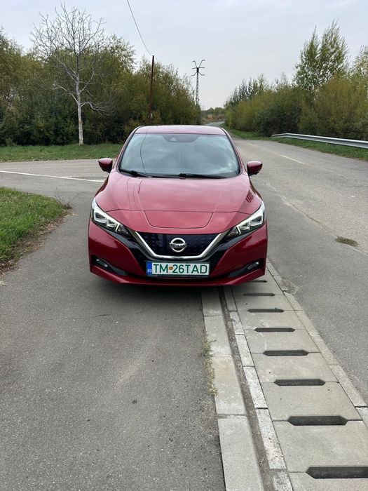 NISSAN Leaf 2019 — imagine 1