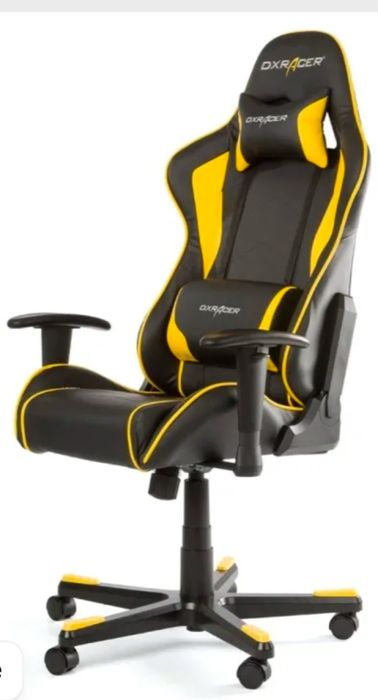 Продается игровое кресло DXRacer