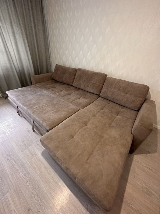 Продаю диван с оттоманкой, раскладной