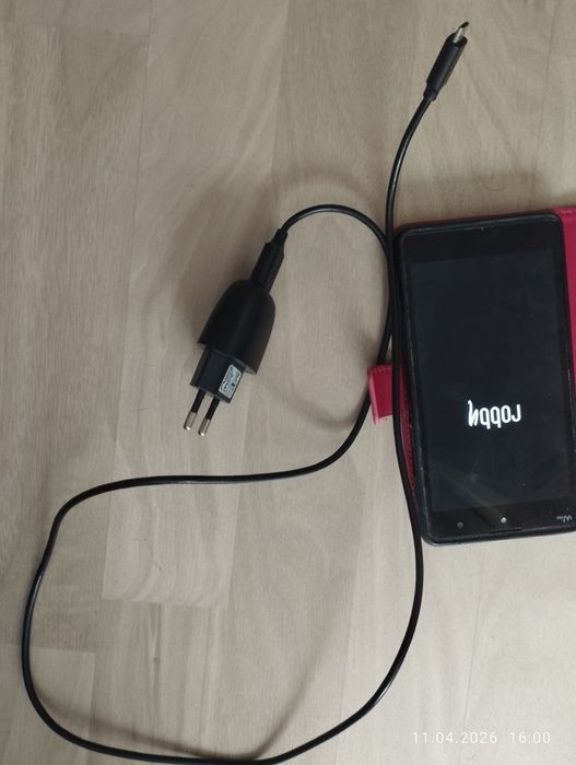 мобилен телефон Wiko robby