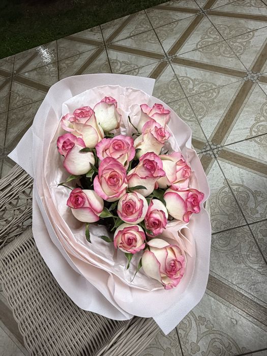 Розы свежие вчера получили