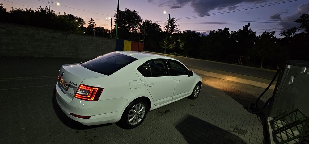 SKODA Octavia 2015 — imagine 3