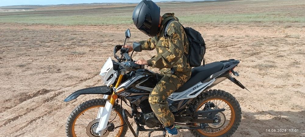 Мотоцикл Эндуро Senke 250.