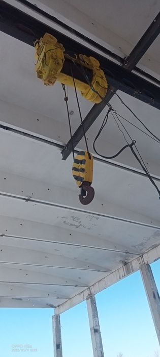 Продам пяти тонные тельфера