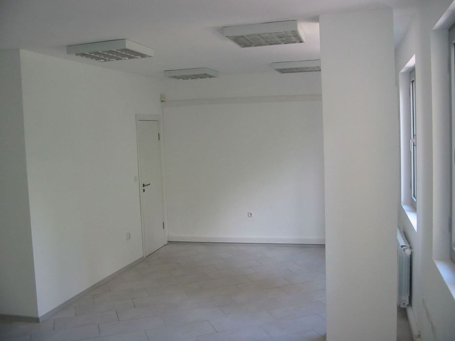 130 кв.м open space офис до метро – напълно окабелен, идеален за IT и