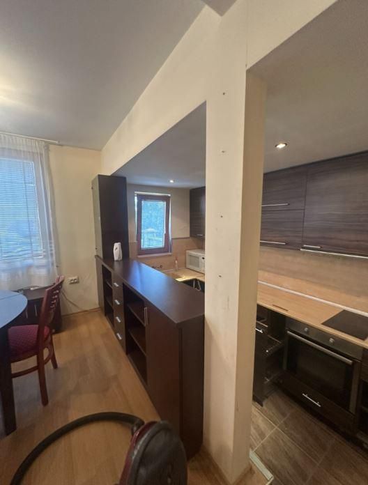 Дава се под наем Къща в Варна, м-т Пчелина - 65 кв.м за 500 € - Снимка #2