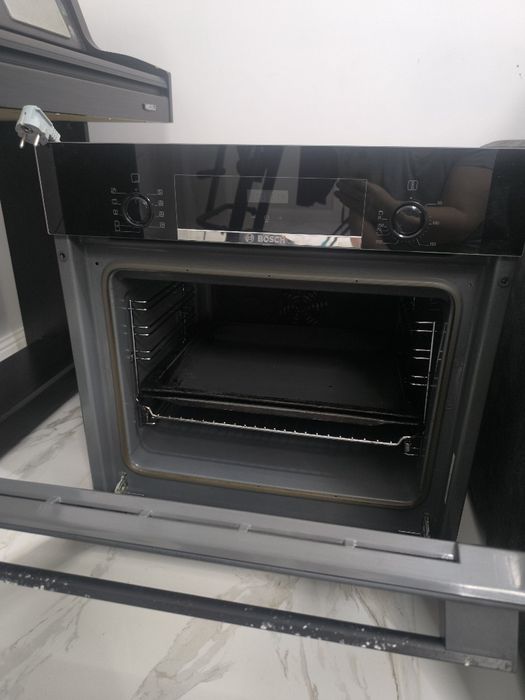 Продам духовой шкаф Bosch