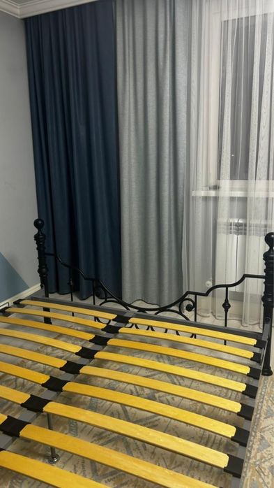 Продам двуспальную кровать