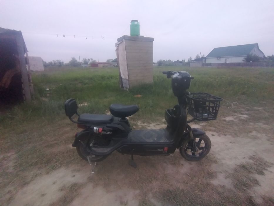 Продам скутер ск8 очень вид имеет
