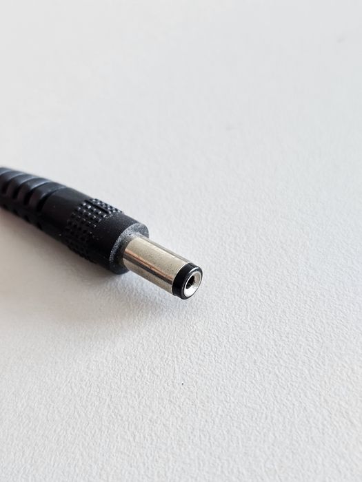 Sursă alimentare 15 - 27V