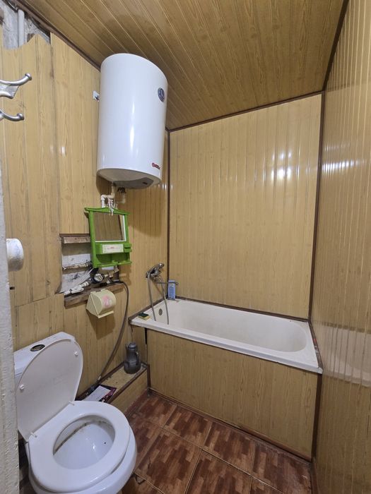 Zudlik bilan frunze massifda 1 xonali kvartira ijaraga beriladi