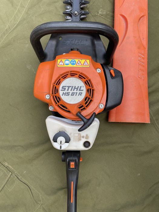 STIHL  HS 81R trimer foarfeca gard viu pe benzina