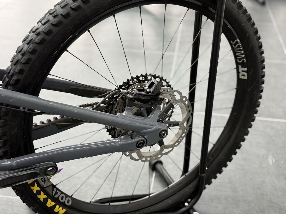 Nukeproof Mega 275 Comp M размер 27.5 цола 1х12 Shimano XT
