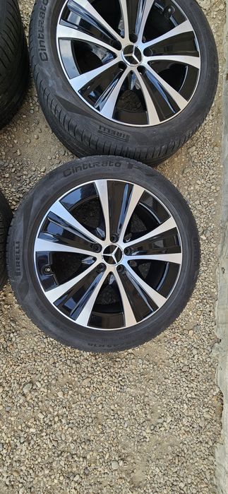 Jante R18 Anvelope original Mercedes E-Klasse 245/45 R18 275/40 R18 senzori Pirelli