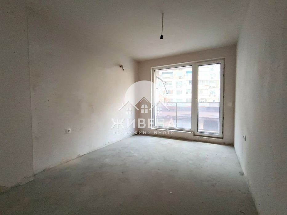 Продава се Тристаен апартамент в Варна, Лятно кино Тракия - 101 кв.м за 1313 €/кв.м - Снимка #9