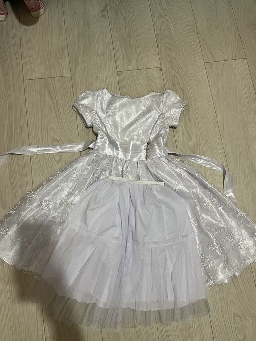 Белое платье для девочки