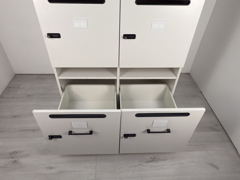 Шкаф с Врати и Заключване с цифри  – Идеален за Офис или Дом