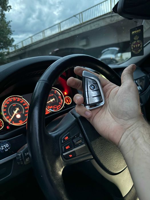 Programare cheie BMW F10 F11 Seria 5 oferim si programare cheie