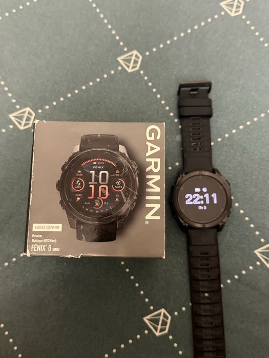 Часы Garmin Fenix 8