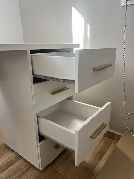 Birou/masa manichiura