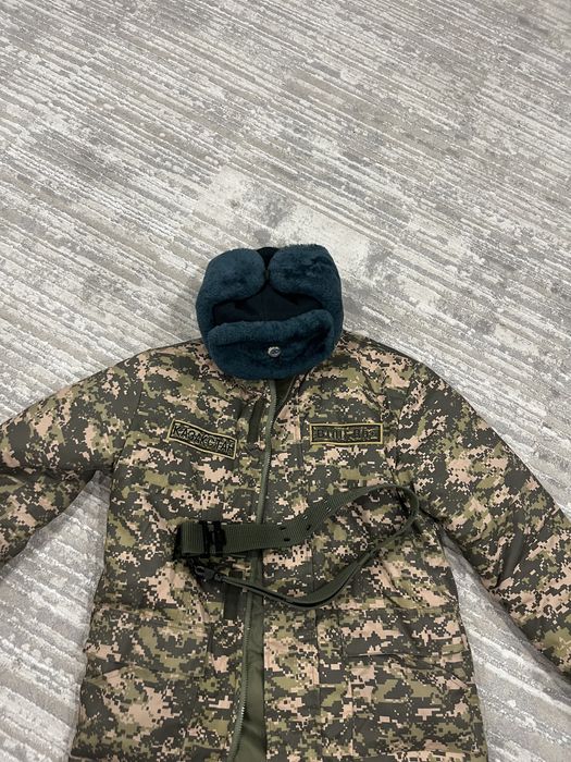 Военный бушлат и ушанка , ремень для кафедры!